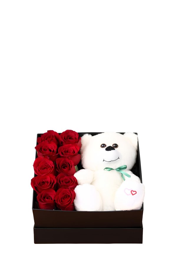 Kutuda Ayıcık Ve Güller